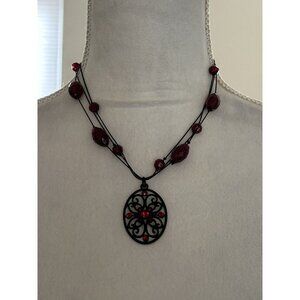 Vintage Faceted Choker Delightful Pendant Necklace Exotic Glossy Stones